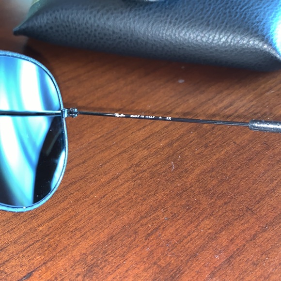 Brand new pair of Rayban x Ferrari Aviators - Picture 2 of 4